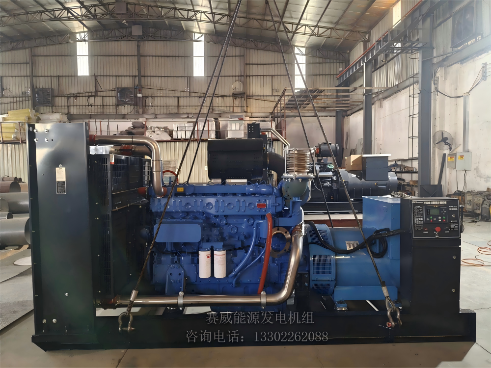 一台550KW发电机组今日出厂发往项目地